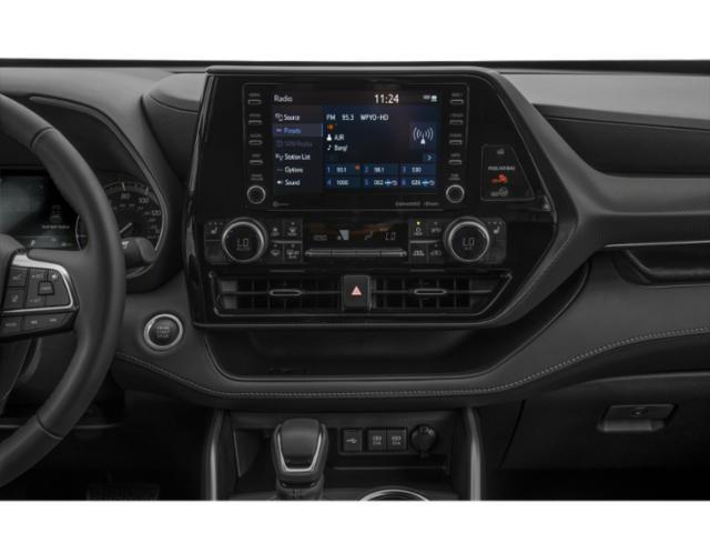 used 2022 Toyota Highlander car, priced at $39,092