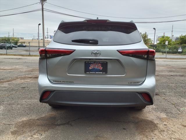 used 2021 Toyota Highlander car, priced at $27,980