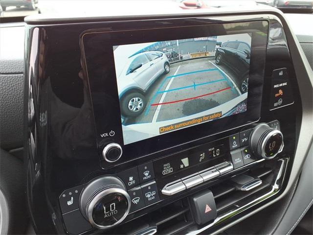 used 2024 Toyota Highlander car, priced at $45,185
