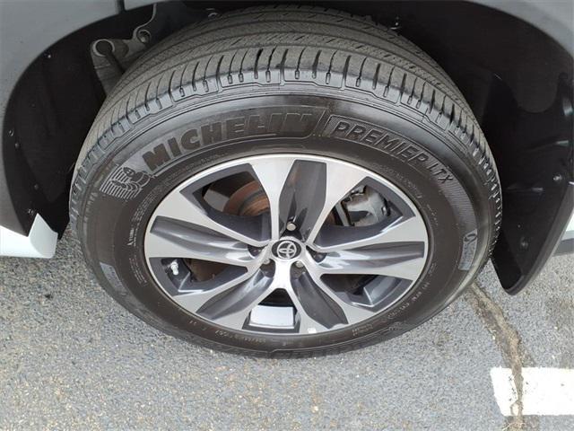 used 2024 Toyota Highlander car, priced at $45,185