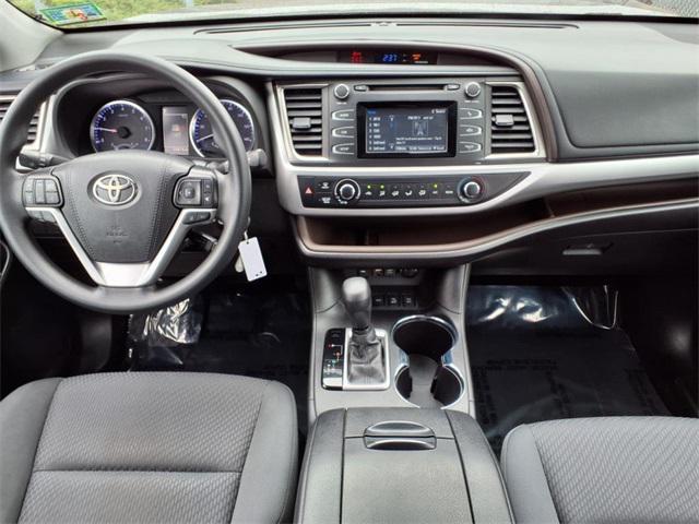 used 2019 Toyota Highlander car, priced at $28,379