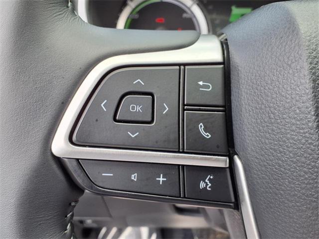 used 2022 Toyota Highlander Hybrid car, priced at $38,440