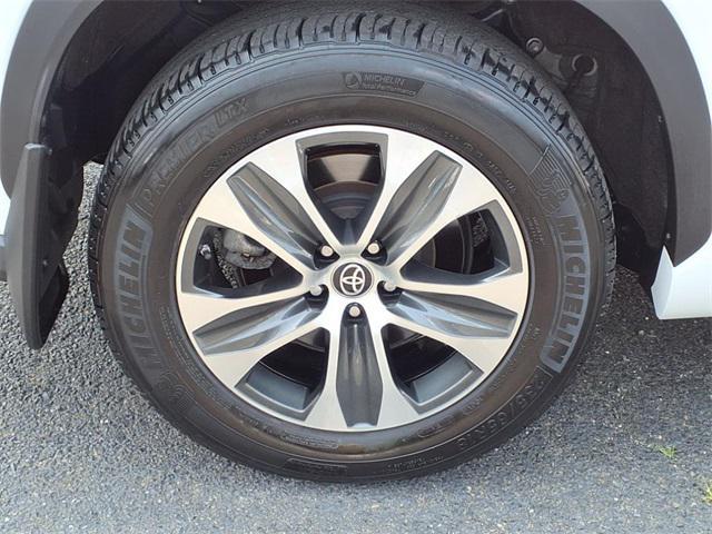 used 2023 Toyota Highlander car, priced at $39,902