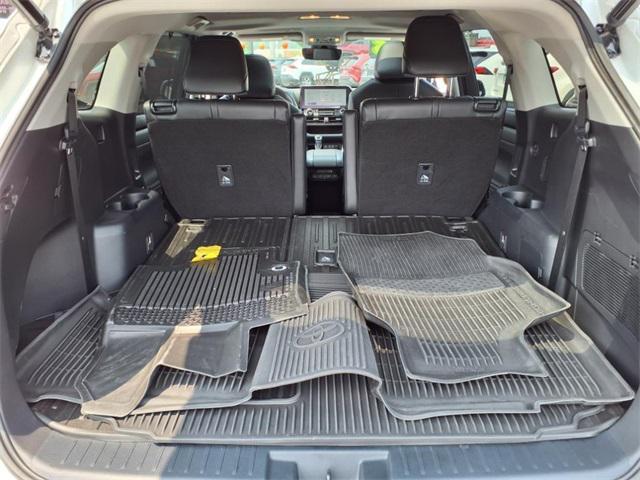 used 2023 Toyota Highlander car, priced at $39,902