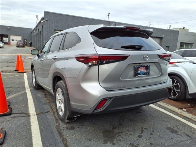 used 2024 Toyota Highlander car, priced at $39,466