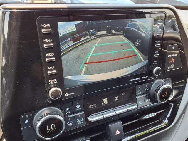 used 2022 Toyota Highlander car, priced at $37,166