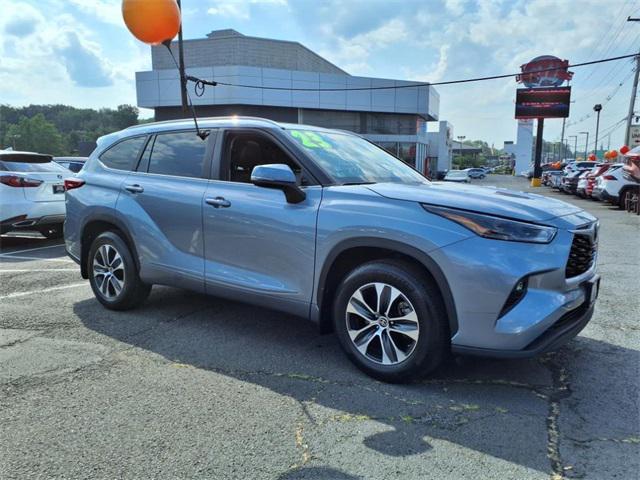 used 2023 Toyota Highlander car, priced at $38,330