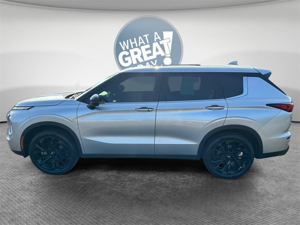 used 2022 Mitsubishi Outlander car, priced at $23,987