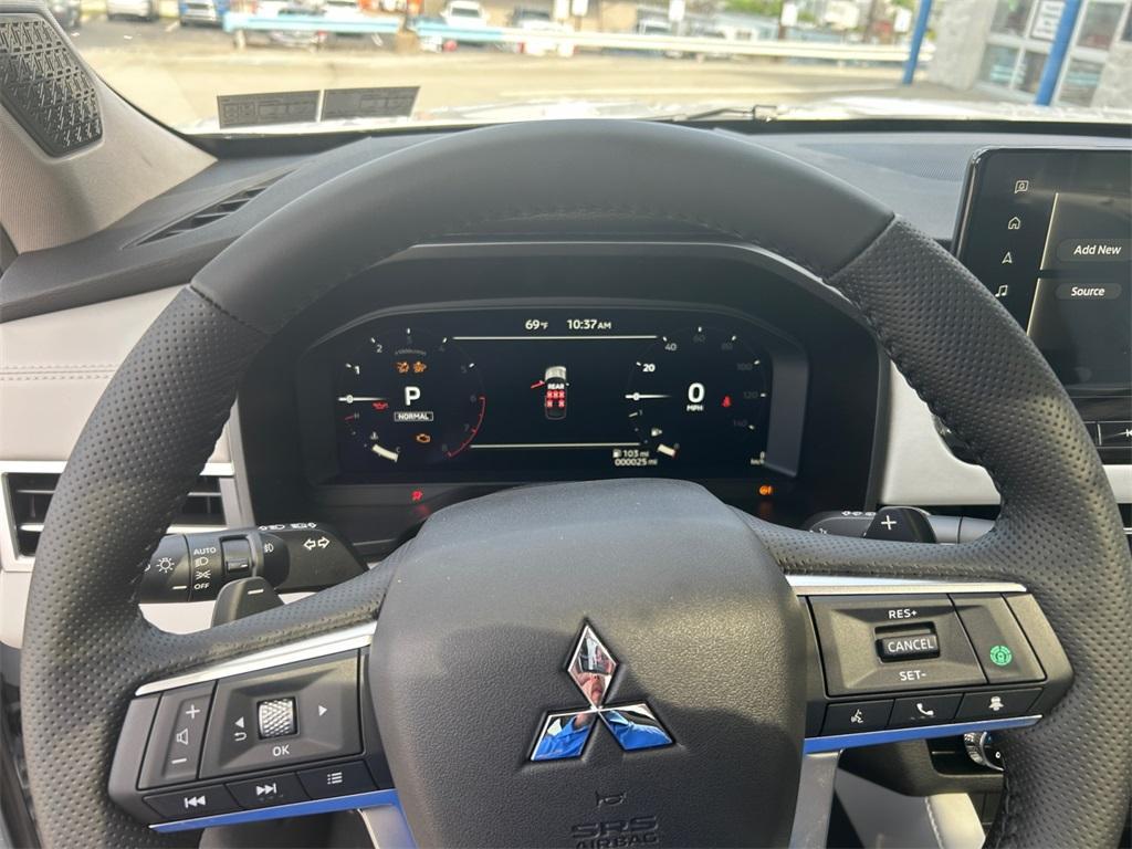 new 2025 Mitsubishi Outlander car, priced at $38,362