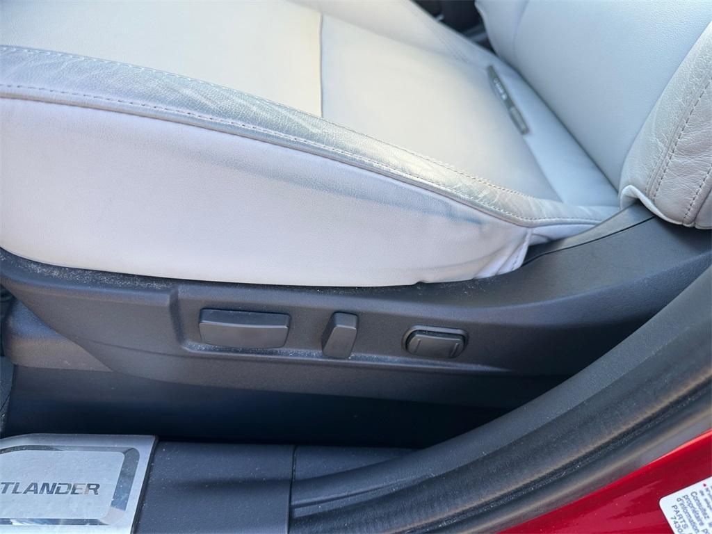 used 2022 Mitsubishi Outlander PHEV car, priced at $20,946