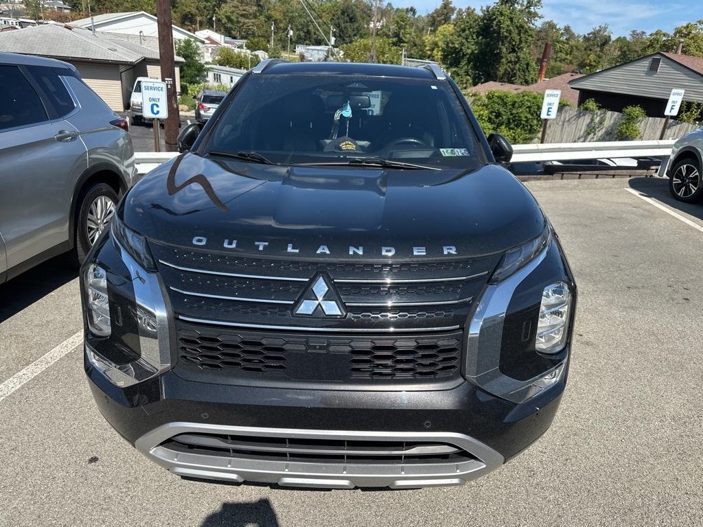 used 2022 Mitsubishi Outlander car, priced at $23,894