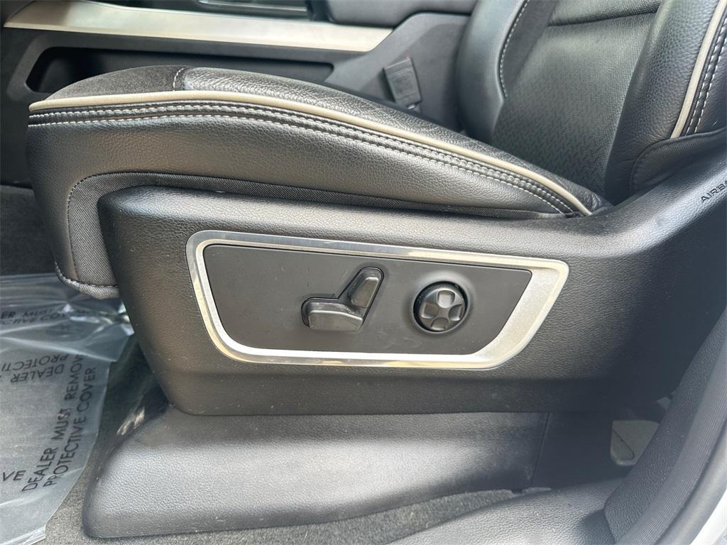 used 2021 Ram 1500 car, priced at $42,474
