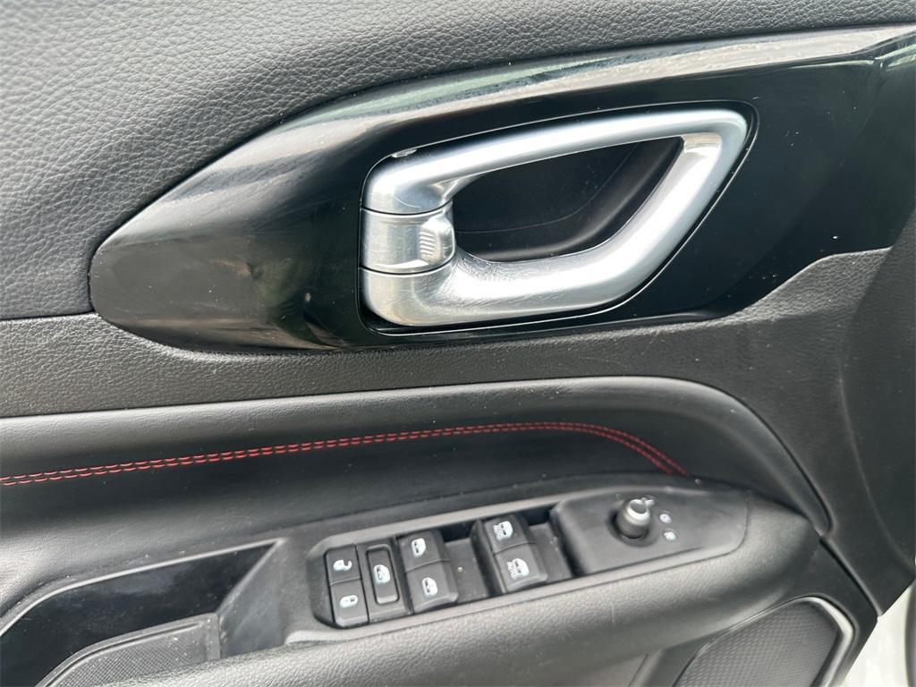 used 2022 Jeep Compass car, priced at $23,210