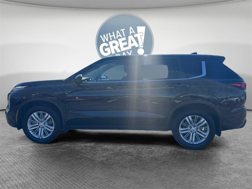 used 2024 Mitsubishi Outlander car, priced at $21,998