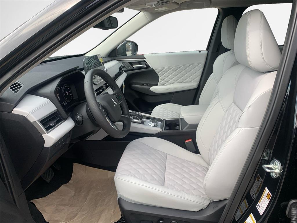 new 2025 Mitsubishi Outlander PHEV car, priced at $46,857