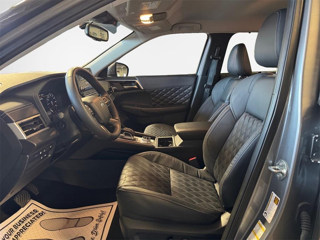 used 2023 Mitsubishi Outlander PHEV car, priced at $29,895