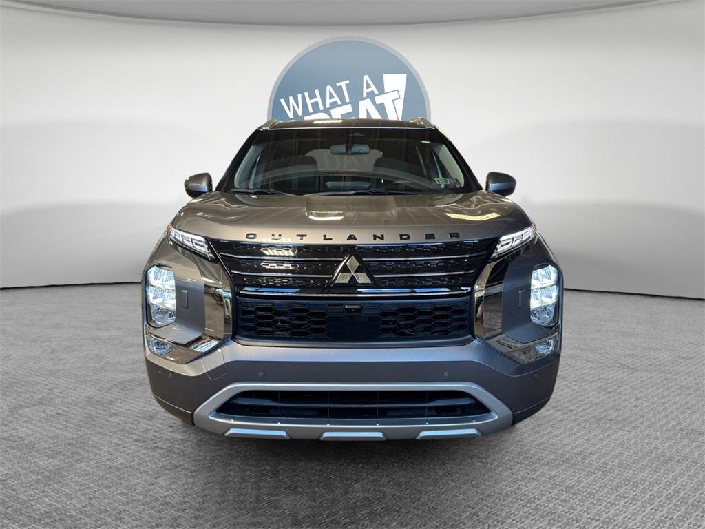 used 2023 Mitsubishi Outlander PHEV car, priced at $29,895