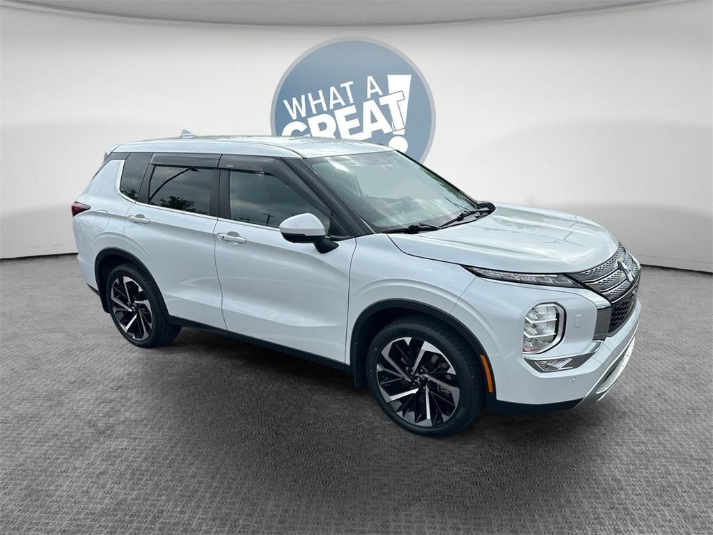 used 2022 Mitsubishi Outlander car, priced at $24,327