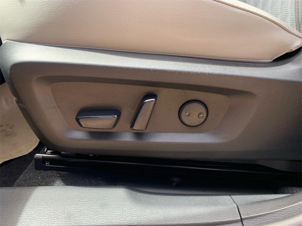 new 2025 Mitsubishi Outlander car, priced at $43,114