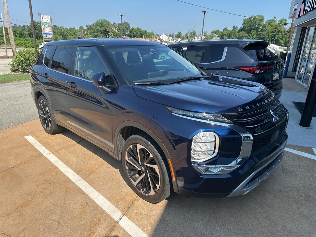 used 2023 Mitsubishi Outlander car, priced at $26,998