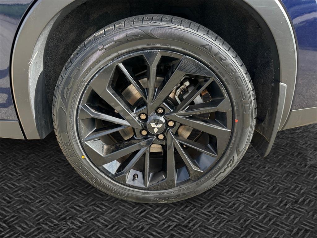 used 2023 Mitsubishi Outlander car, priced at $23,497