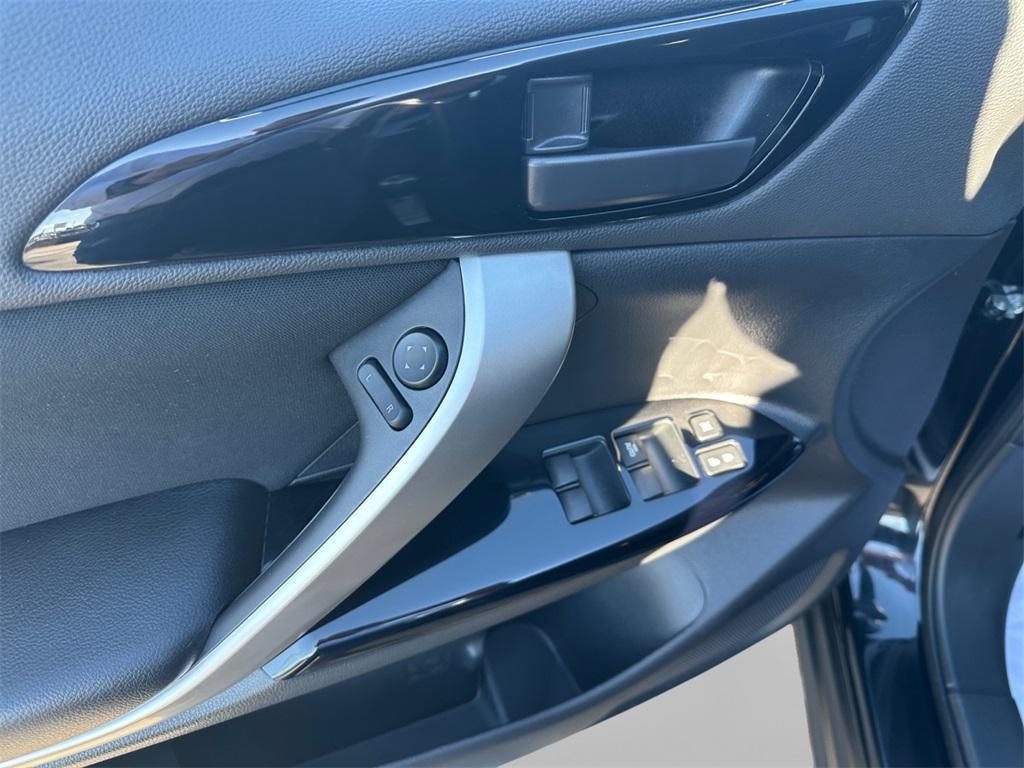 used 2025 Mitsubishi Eclipse Cross car, priced at $24,996