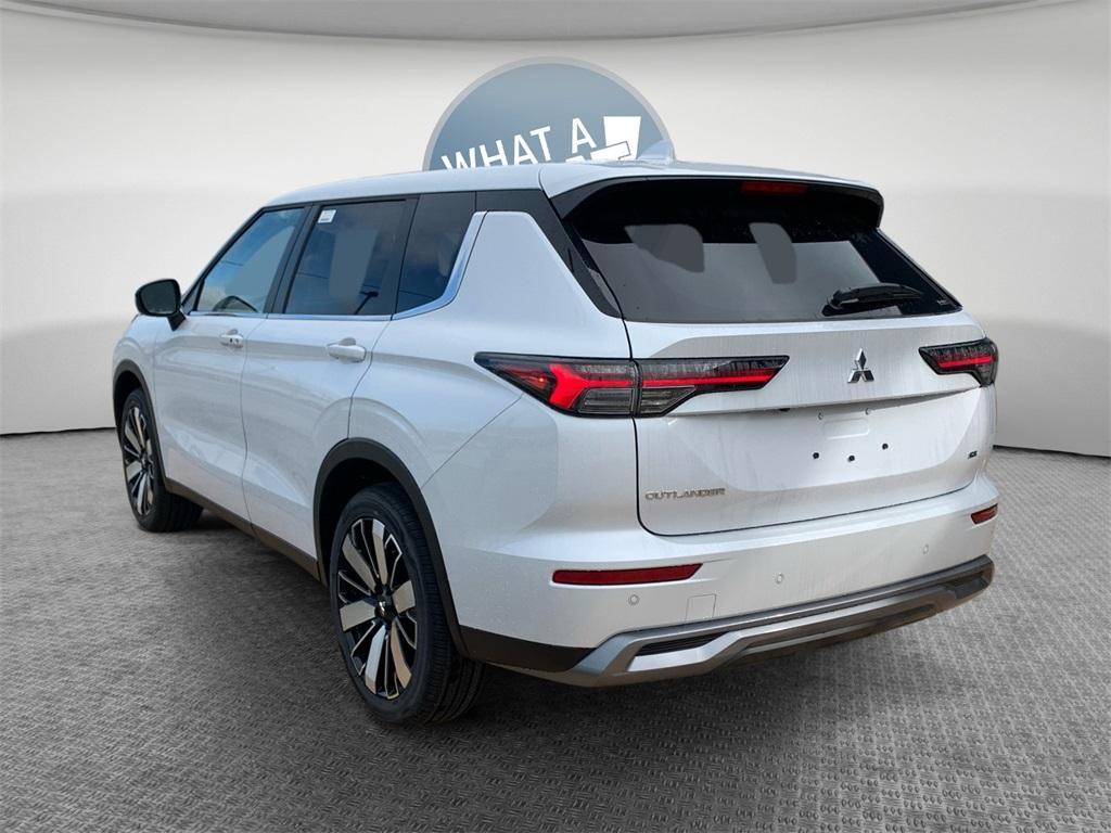 new 2025 Mitsubishi Outlander car, priced at $38,508