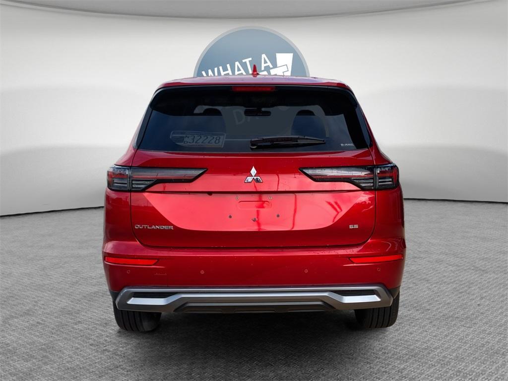 new 2025 Mitsubishi Outlander car, priced at $38,523