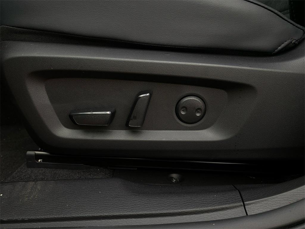 new 2025 Mitsubishi Outlander car, priced at $38,523