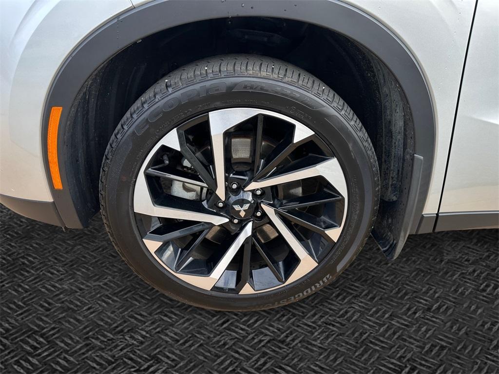 used 2024 Mitsubishi Outlander car, priced at $26,786