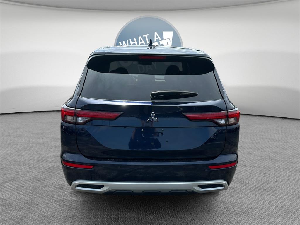 used 2022 Mitsubishi Outlander car, priced at $23,892