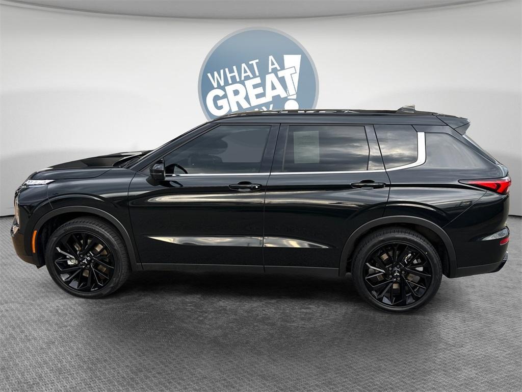 used 2024 Mitsubishi Outlander car, priced at $27,994