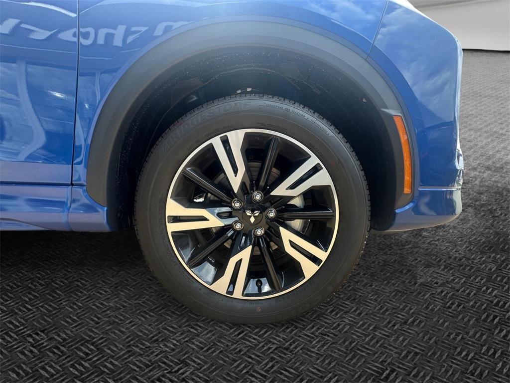 new 2025 Mitsubishi Eclipse Cross car, priced at $33,502