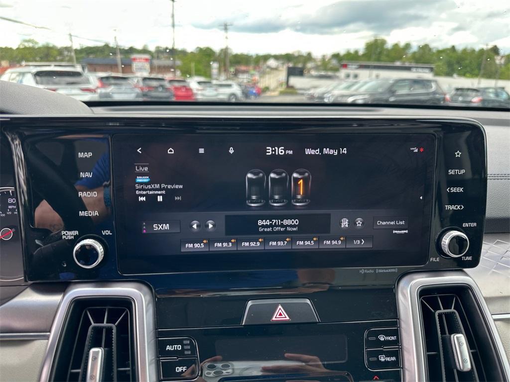 used 2022 Kia Sorento Hybrid car, priced at $23,984