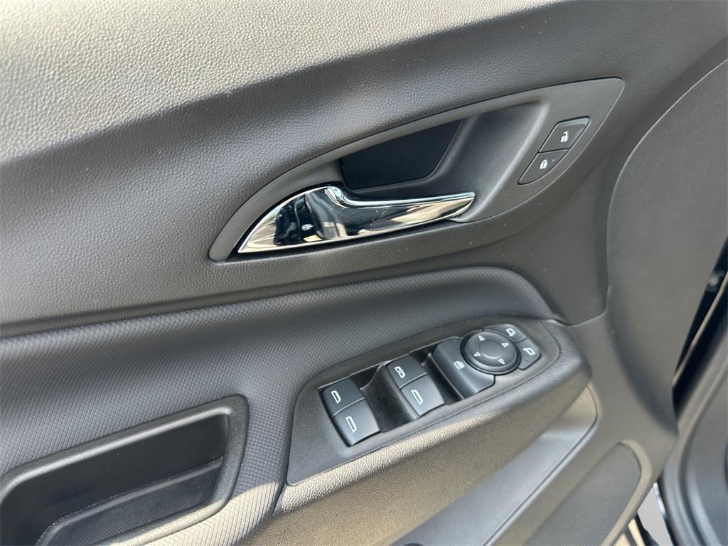 used 2024 Chevrolet Equinox car, priced at $27,994