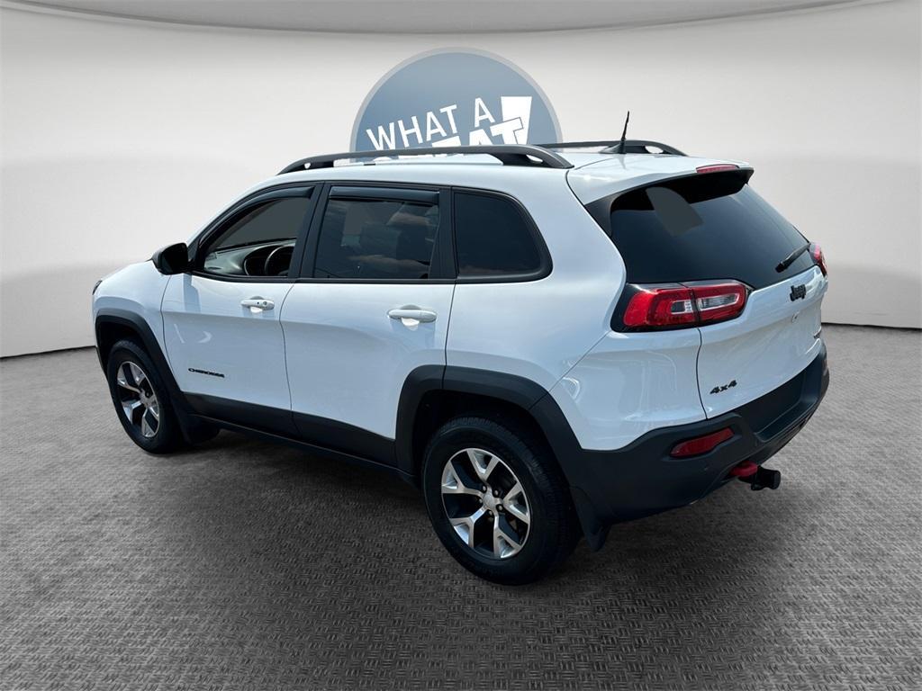 used 2018 Jeep Cherokee car, priced at $15,644