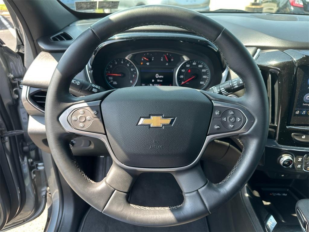 used 2023 Chevrolet Traverse car, priced at $32,984