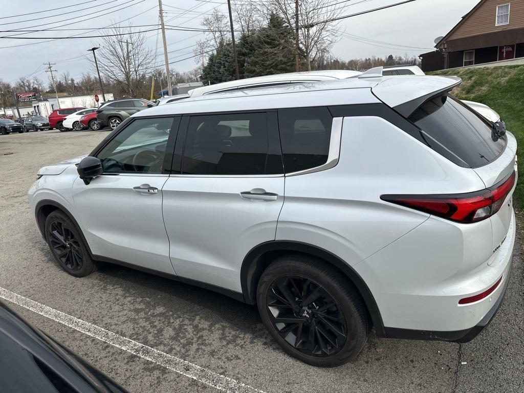 used 2024 Mitsubishi Outlander car, priced at $26,919