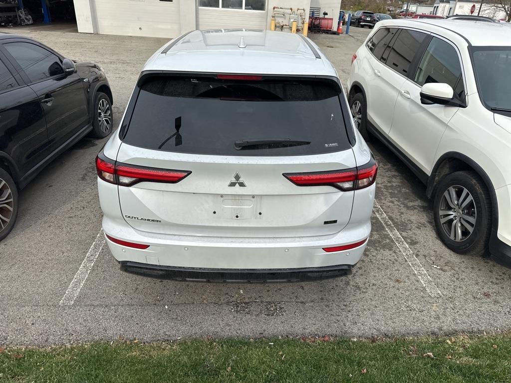 used 2024 Mitsubishi Outlander car, priced at $26,919