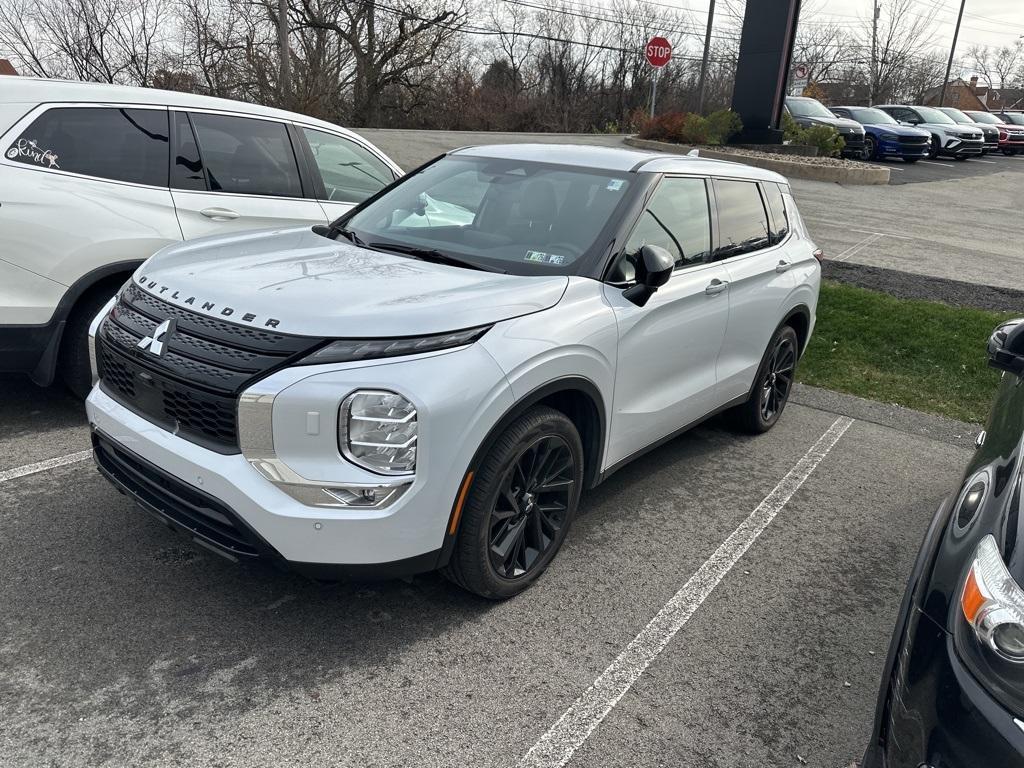used 2024 Mitsubishi Outlander car, priced at $26,919