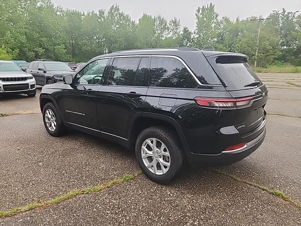 used 2023 Jeep Grand Cherokee car, priced at $32,488