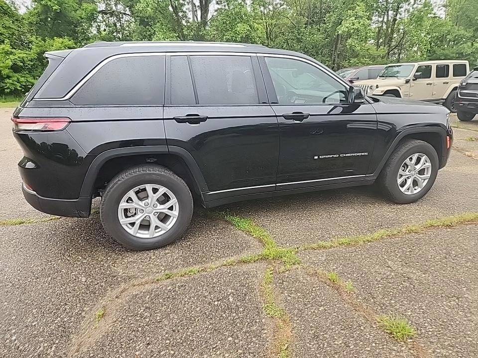 used 2023 Jeep Grand Cherokee car, priced at $32,488