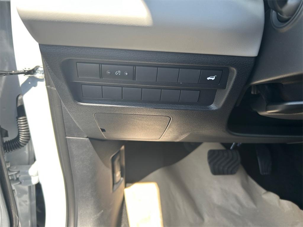 new 2025 Mitsubishi Outlander car, priced at $38,546