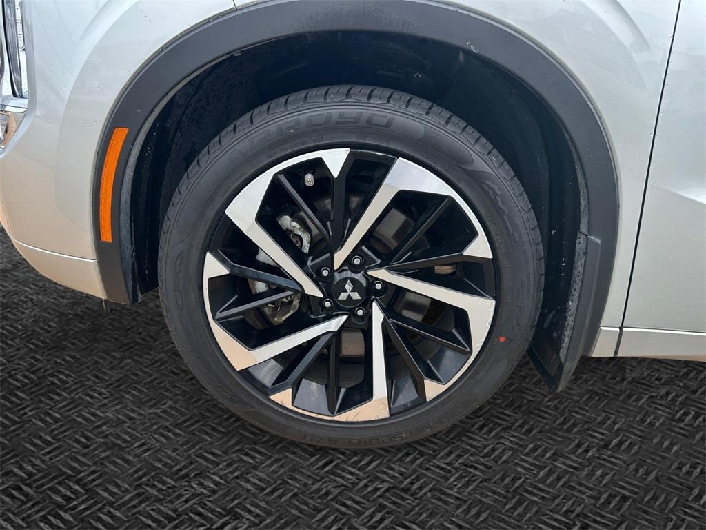 used 2023 Mitsubishi Outlander PHEV car, priced at $32,318