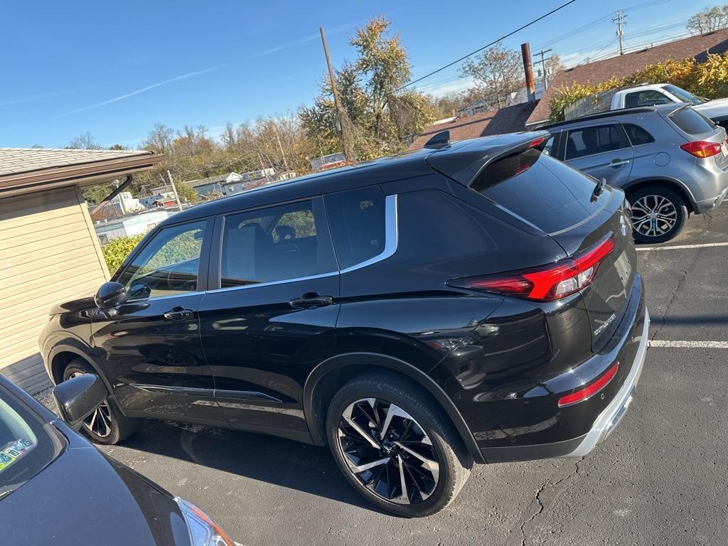 used 2024 Mitsubishi Outlander car, priced at $25,492