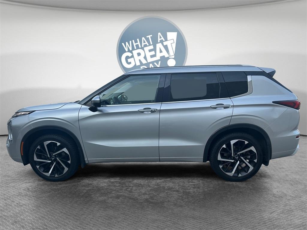 used 2022 Mitsubishi Outlander car, priced at $24,995
