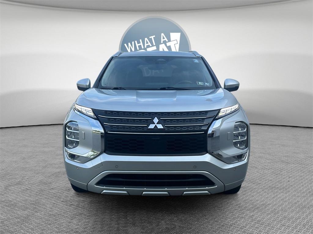 used 2022 Mitsubishi Outlander car, priced at $24,995