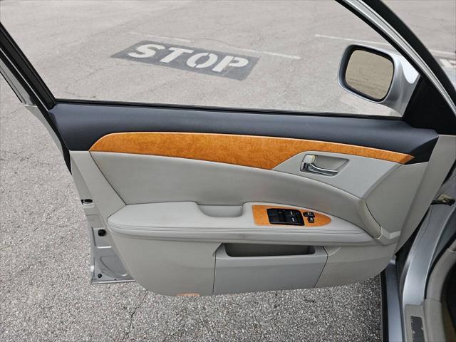 used 2005 Toyota Avalon car, priced at $5,999
