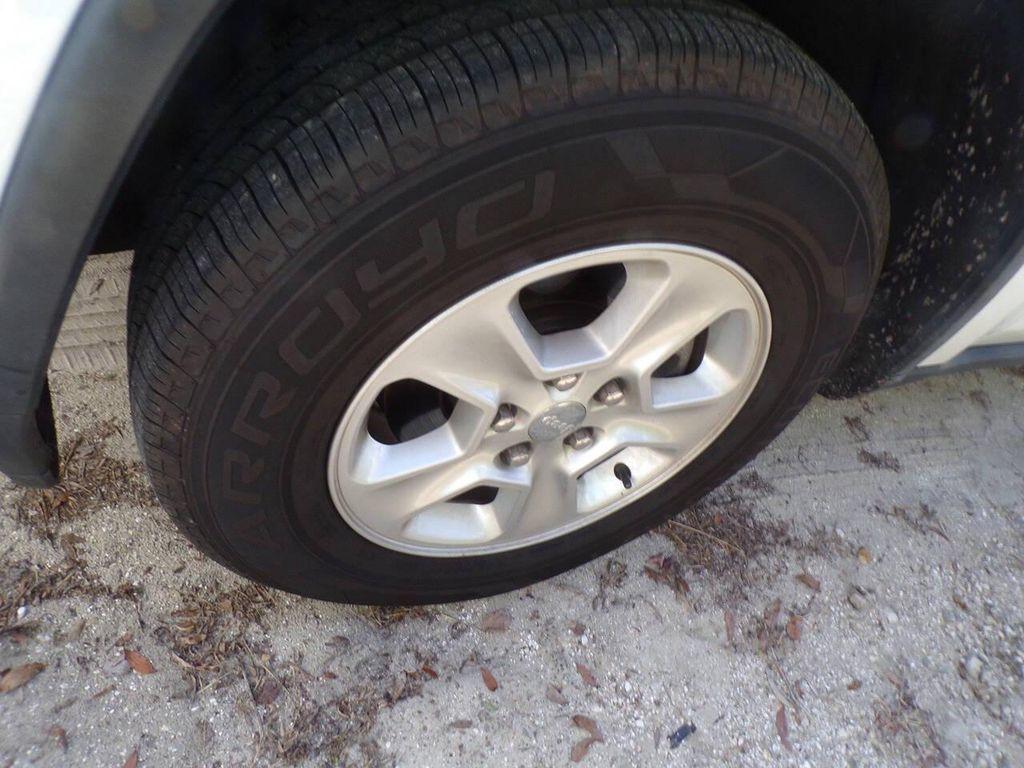 used 2016 Jeep Grand Cherokee car, priced at $13,999