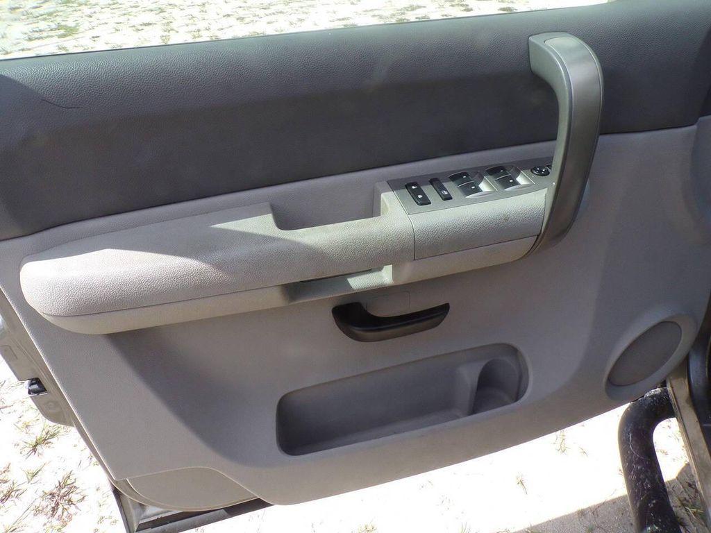 used 2009 Chevrolet Silverado 1500 car, priced at $13,999